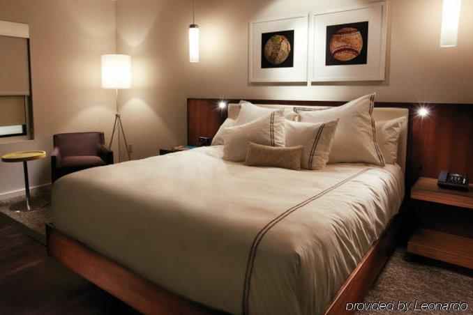 The Alexander Hotel 4*